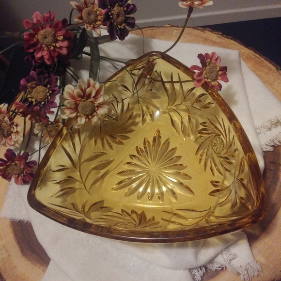 Vintage Light Amber Candy Dish Catch-all Bowl - Picture 5 of 8